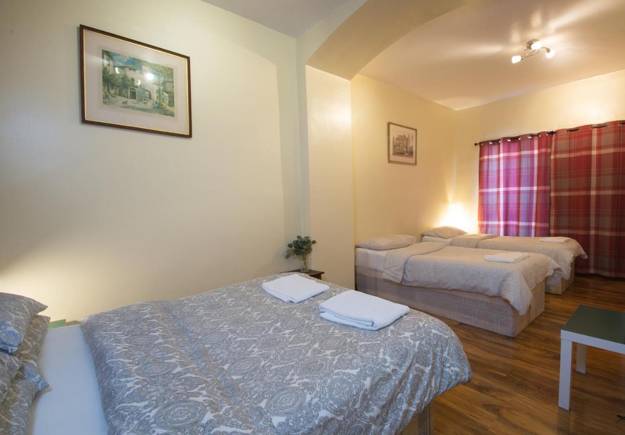 אדינבורו 7 Bedroom Townhouse מראה חיצוני תמונה