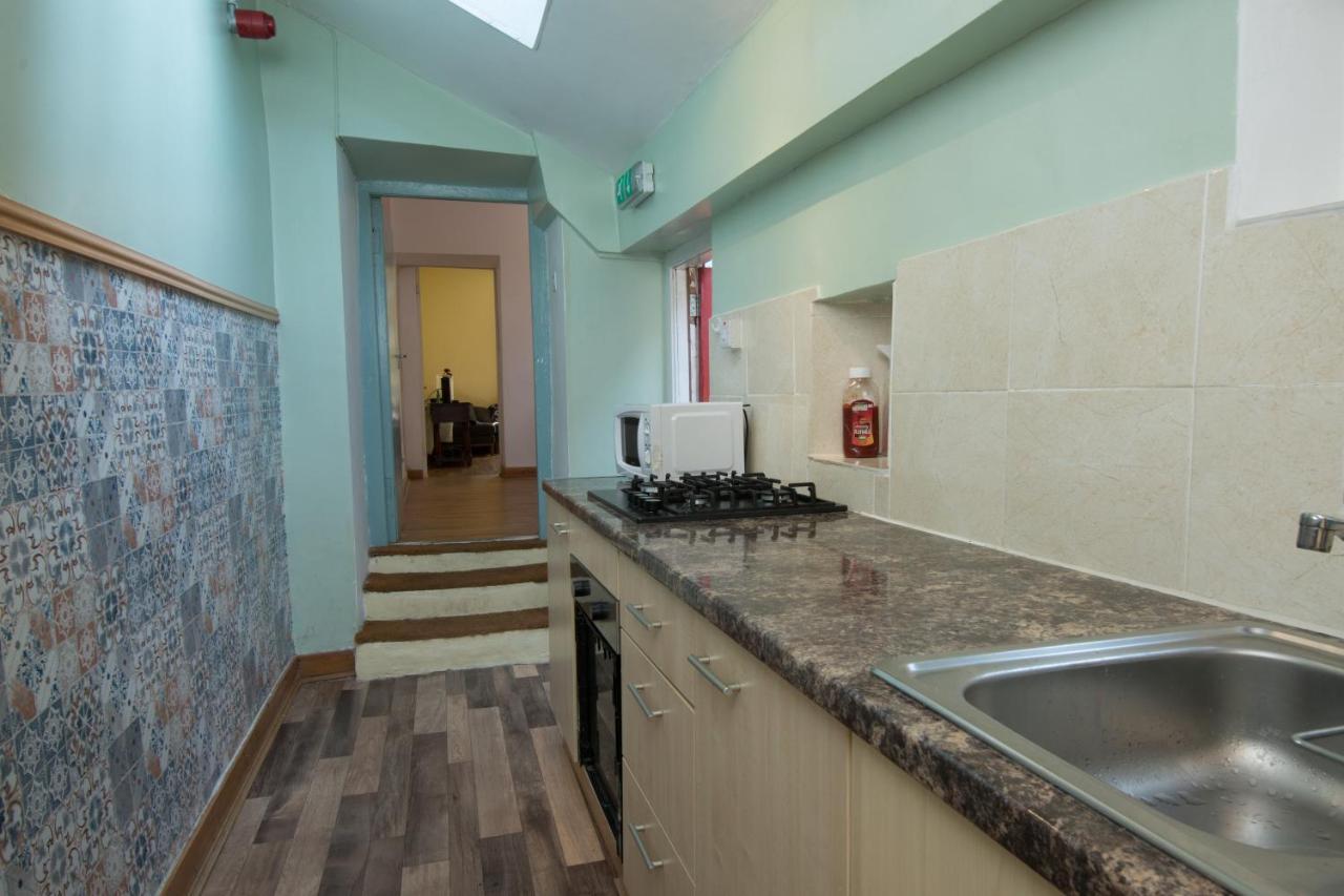 אדינבורו 7 Bedroom Townhouse מראה חיצוני תמונה