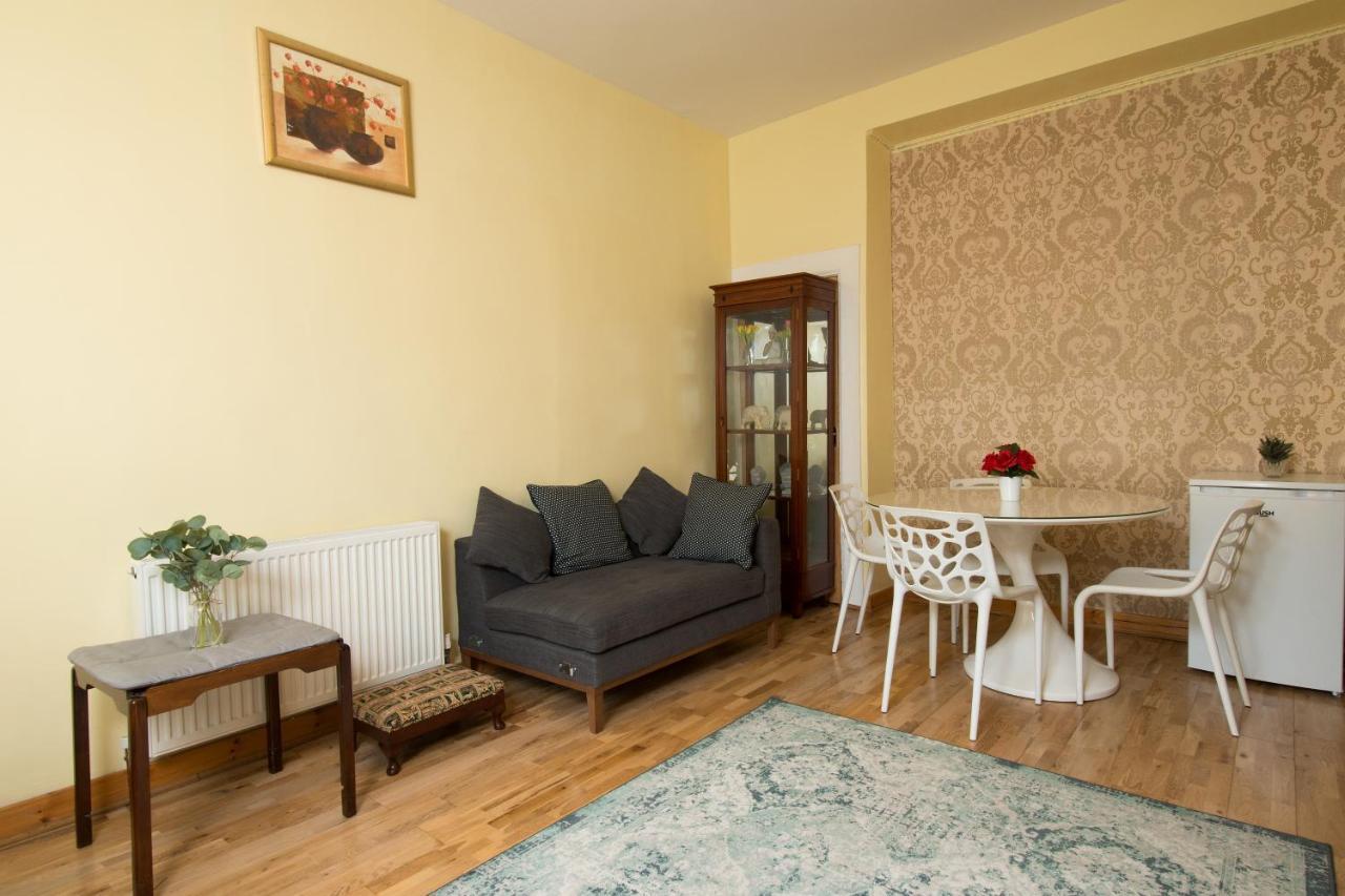 אדינבורו 7 Bedroom Townhouse מראה חיצוני תמונה