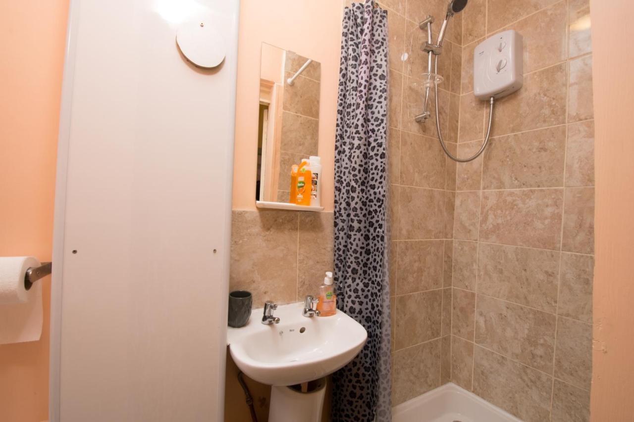 אדינבורו 7 Bedroom Townhouse מראה חיצוני תמונה